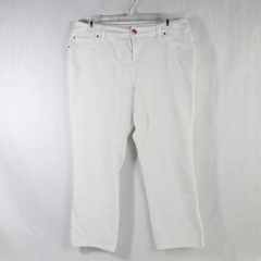 I.N.C. Cropped Distressed Look Jeans Women's Size 8 White Skinny Leg Regular Fit