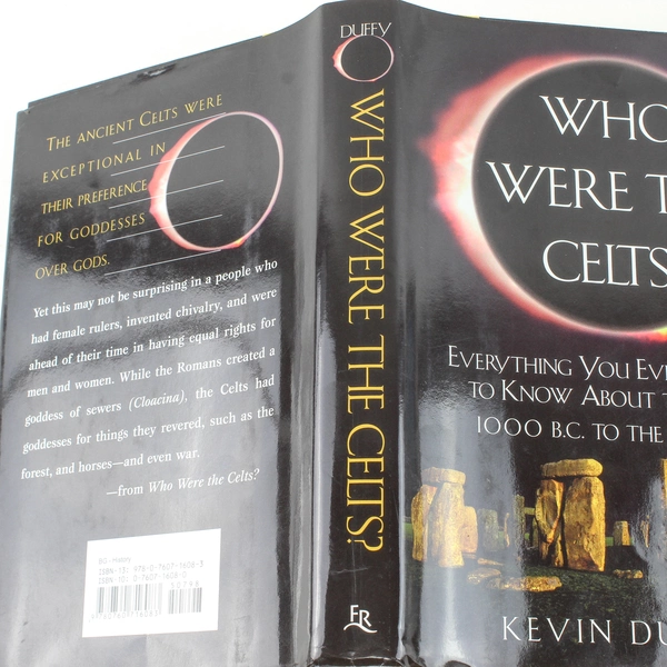 Who Were the Celts by Kevin Duffy 1999 Fall River Press Hardcover Book