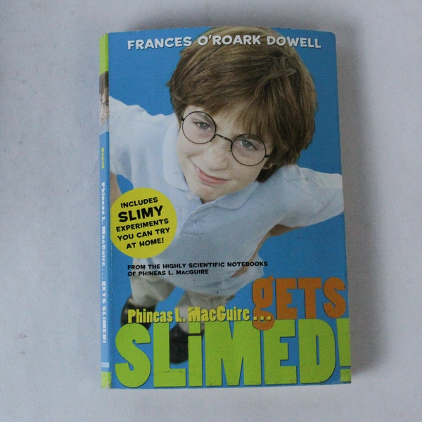 Lot of 6 Phineas L. MacGuire Gets Slimed by Frances O'Roark Dowell 2010 PB