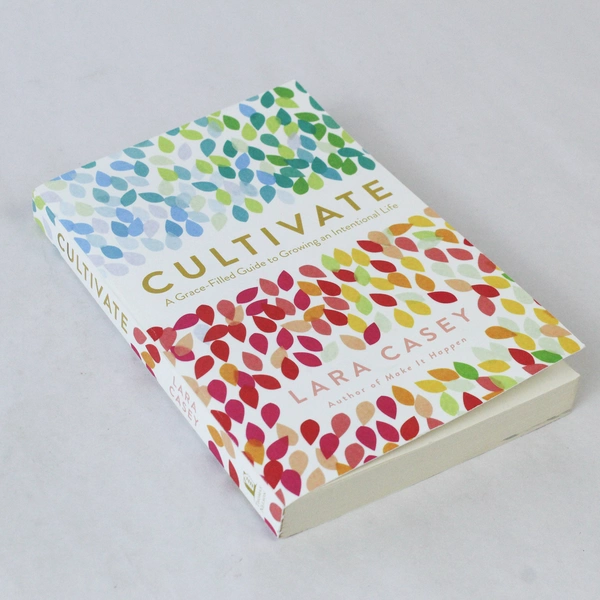 Cultivate by Lara Casey 2017 Paperback - Very Good Condition