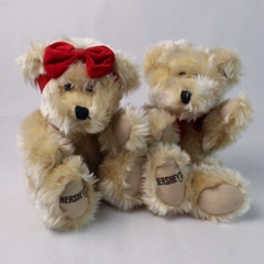 Set of 2 Hershey's Hugs & Kisses Teddy Bear Gift Set His And Hers Beige Toys