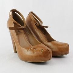 Vintage ZigiSoho Women's 4" Heel Brown Faux Leather with Ankle Strap Size 6