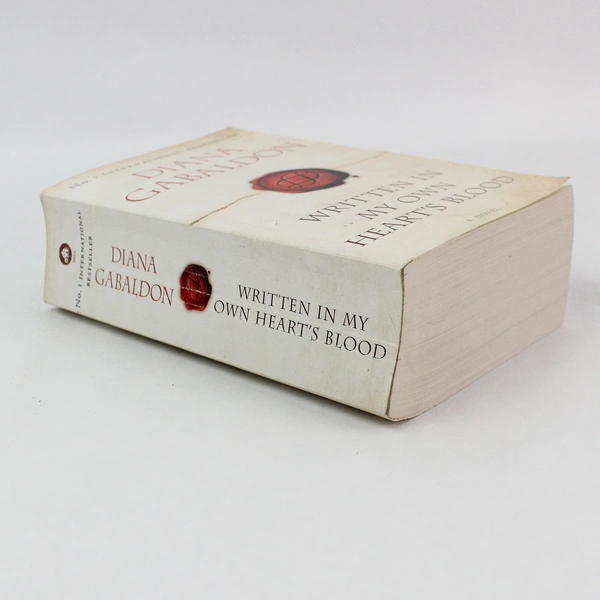 Written In My Own Heart's Blood by Diana Gabaldon Book 8 2014 Dell Paperback