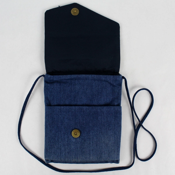 Unbranded Blue Denim Fabric Cross Body Bag w/ Unique Pattern Magnetic Closure