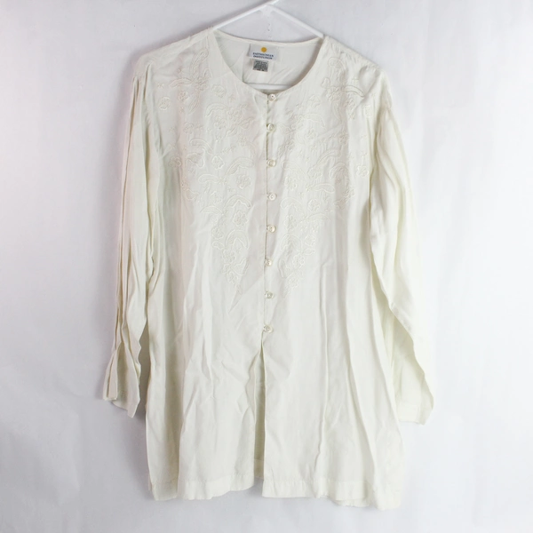 Smithsonian Institution Embroidered Loose White Button-Up Blouse Women's Medium
