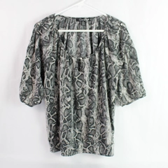 Lena Petite Gray Snakeskin Pattern Half-Sleeve Blouse Women's Size P/L