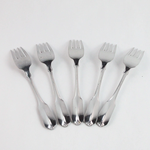Lot of 5 Gloria Oneida Forks Made With WMA Rogers Deluxe Stainless Steel