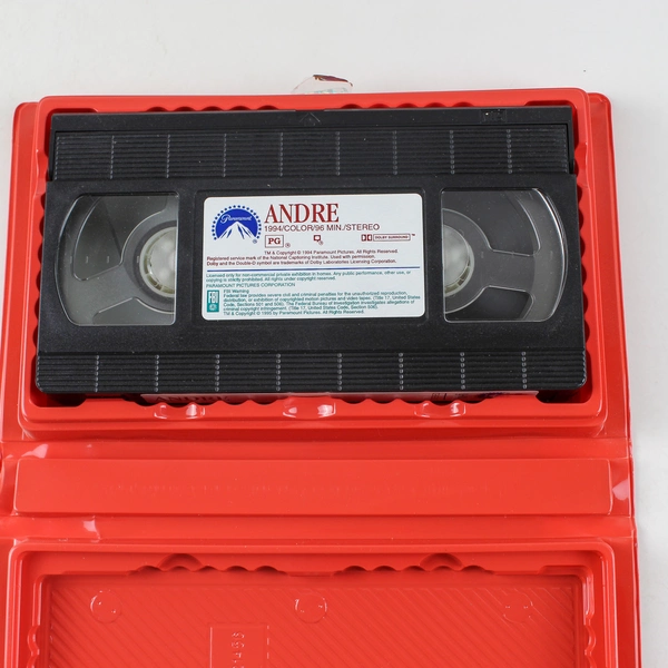 Andre VHS 1996 Clamshell Paramount Pictures Tina Majorino
