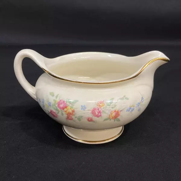 Vintage 1947 Homer Laughlin Nautilus Eggshell Creamer And Sugar Bowl N1577