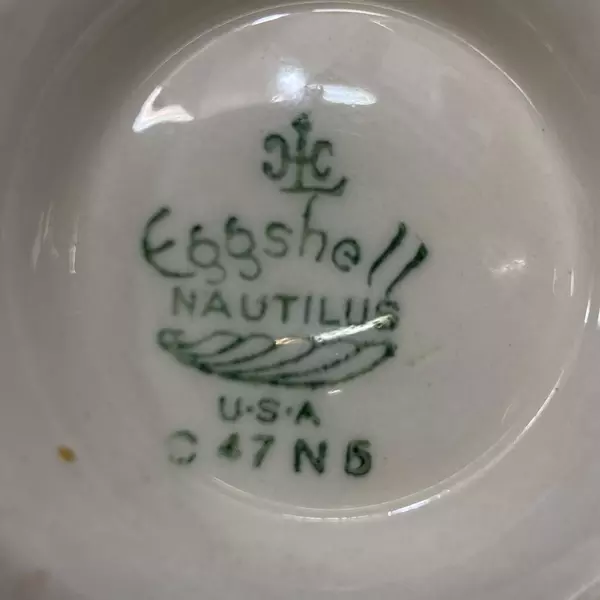 Vintage 1947 Homer Laughlin Nautilus Eggshell Creamer And Sugar Bowl N1577