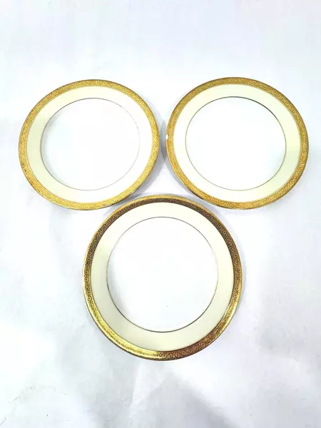 Set of 3 Vintage Thomas Bavaria White Cream Porcelain Plates Gold Trim