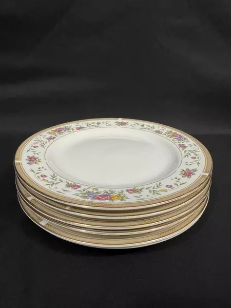 Lot of 6 Farberware Bellini Floral Pattern Salad Plates 8 Inch