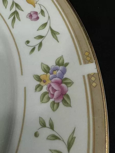 Farberware Bellini Floral 12.25" Round Platter Gold Edge Good Condition