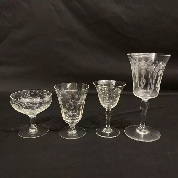Lot of 4 Mismatched Etched Crystal Wine & Cordial Glasses Good Condition
