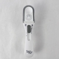 The Pampered Chef Easy Adjustable Sliding Plastic Measuring Spoon