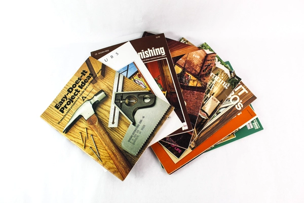 Lot of 8 Vintage Design & Remodel Magazines & Guides Varying Brands & Years