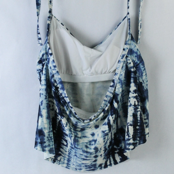 Time and Tru Swim Top Women's Plus Size 1X Tie Halter Style Blue White Tie-dye