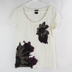 Ann Taylor White Gray and Purple Flower Design T-shirt Women's Size Large