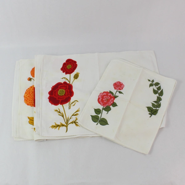 Lot of 9 Vintage Cloth Napkins with Flower Designs For DIY Fabric Cutters