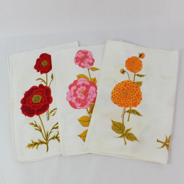Lot of 9 Vintage Cloth Napkins with Flower Designs For DIY Fabric Cutters