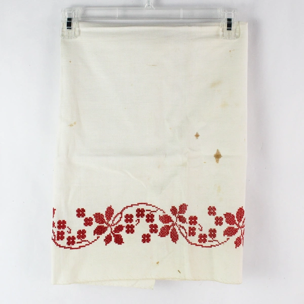 Lot of 4 Beige Red Embroidered Kitchen Linens Stains DIY Fabric Cutters