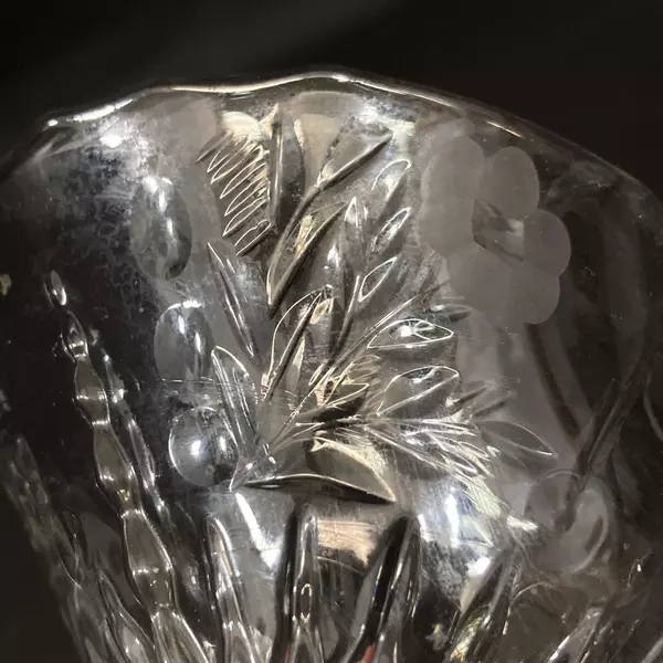 Vintage Crimped Footed Glass Bon Bon Dish With Handles Etched Flowers