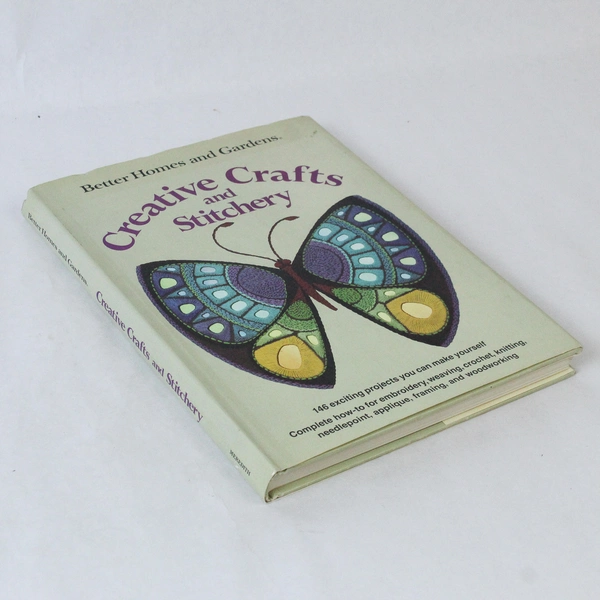 Better Homes & Gardens Creative Crafts & Stitchery 1976 Hardcover Book