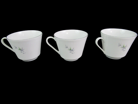 3 Vintage Mitterteich Green Ming Platinum Trim Cups And 4 Saucers