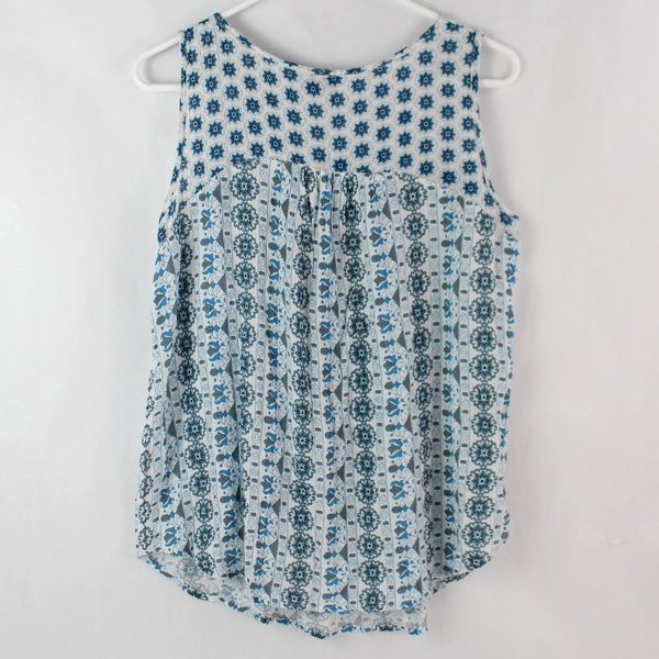 Great Northwest Indigo Blue and White Patterned Sleeveless Blouse Women's Medium