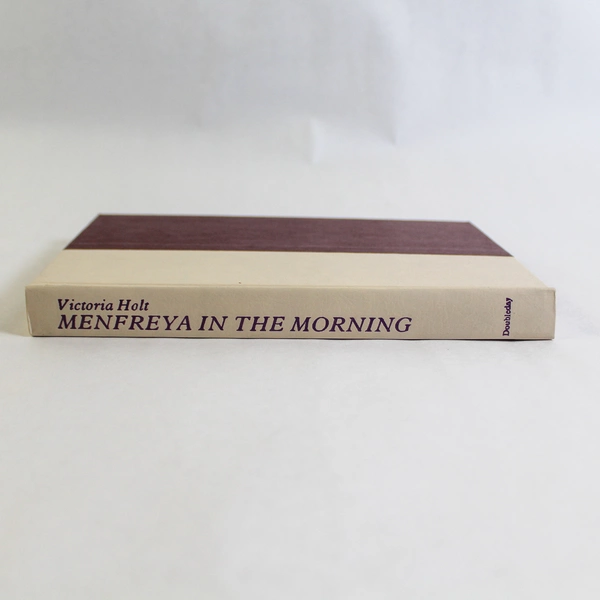 Vintage 1966 Menfreya in the Morning by Victoria Holt Hardcover Book