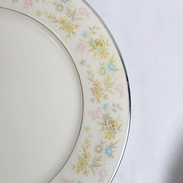 Noritake Blossom Time Dinner Plate 10.5" Japan 7150 Pre-Owned Vintage Dish