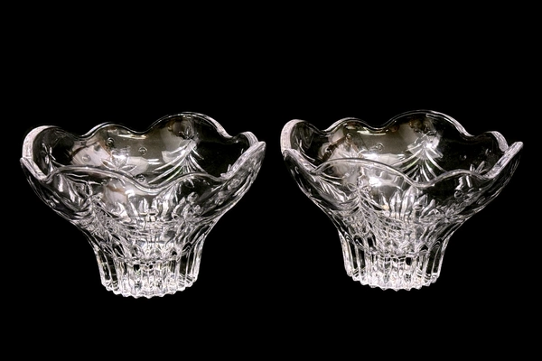 Lot of 2 Mikasa Christmas Night Crystal Bowls 2007 6" Scalloped Rim