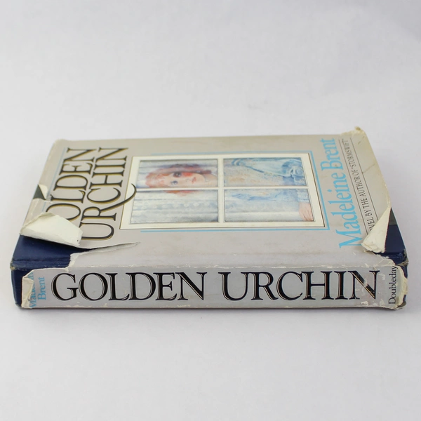 Golden Urchin by Madeleine Brent 1986 Hardcover Pre-Owned Worn