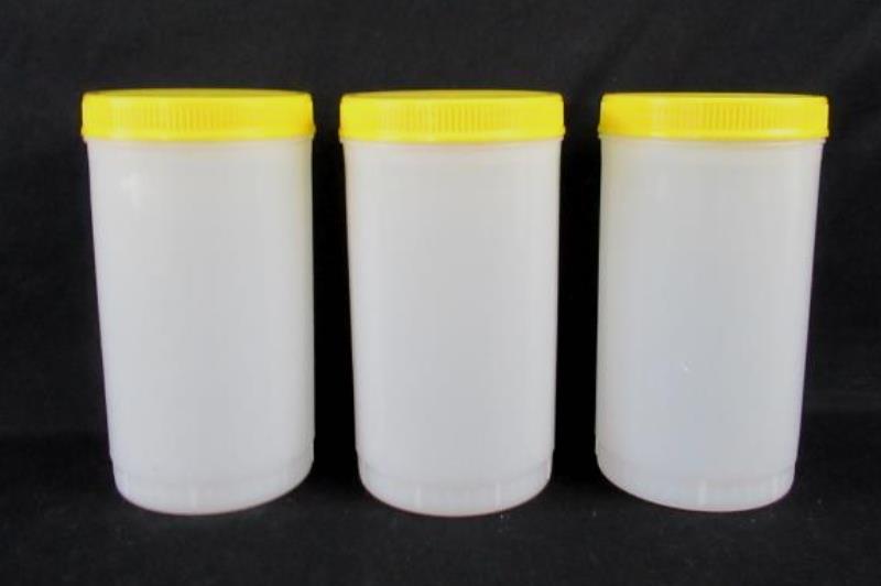 Lot of 4 Carlisle 1 Qt Stor N' Pour Backup Containers Yellow Brown Lids Storage