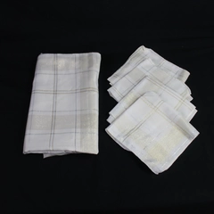 Tablecloth & 4 Napkins Set White Gold Silver Metallic Accents 59x84 Good