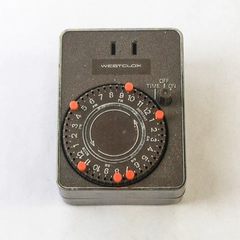 Vintage Westclox 24 Hr. Multiple Pin Program Timer Model #52017 Dark Brown