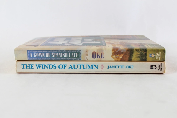 Lot of 2 Janette Oke Historical Romance Novels Winds of Autumn & Spanish Lace