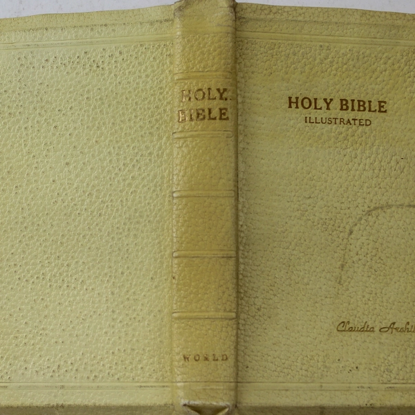 Holy Bible Illustrated The World Publishing Co. Inscribed Claudia Archibald