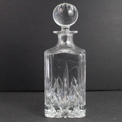 Whiskey Decanter w/ Pull Bottle Stopper for Bourbon and Scotch 9.5"