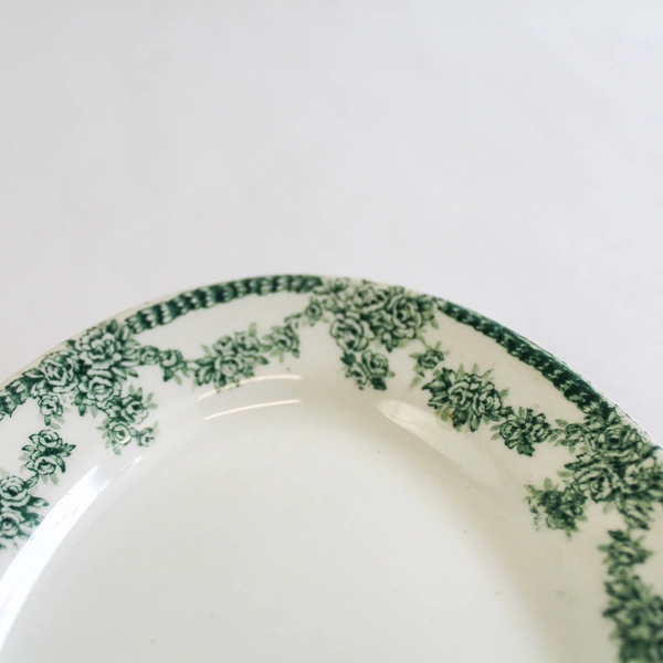 Maddock & Sons Oval Dish Green Leaf Floral Design 8" Diameter Pre-Owned