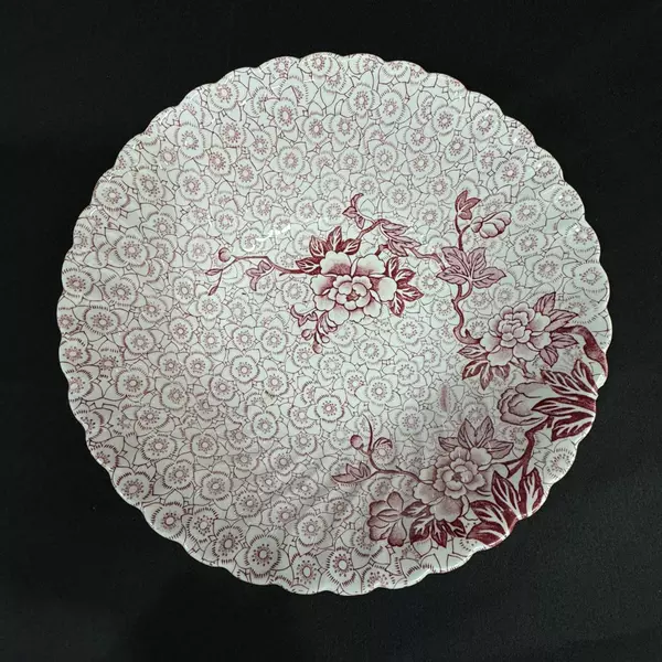 1979 Johnson Brothers Red Lotus Ironstone Round Vegetable Bowl 8.25 Inch