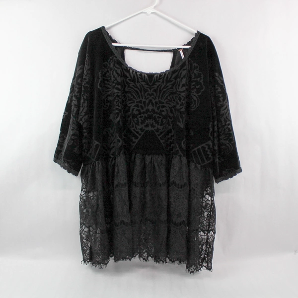 Free People Top Blouse Women's Size S/P 3/4 Sleeves Black Floral Lace Accent