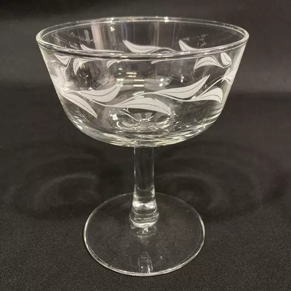 Set of 6 Etched Leaf Crystal Champagne Glasses Made In France 4.25 Inch