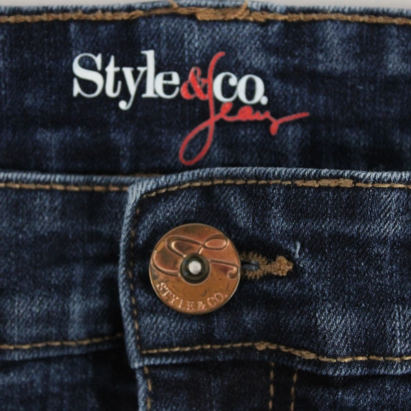 Style & Co Dark Wash Blue Denim Capri Pants Women's Size 8 Cuffs