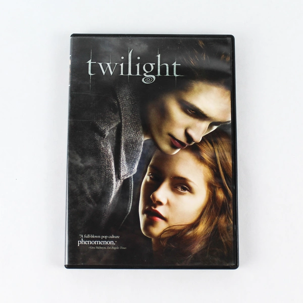 Twilight DVD 2009 Summit Entertainment Kristen Stewart Romantic Drama