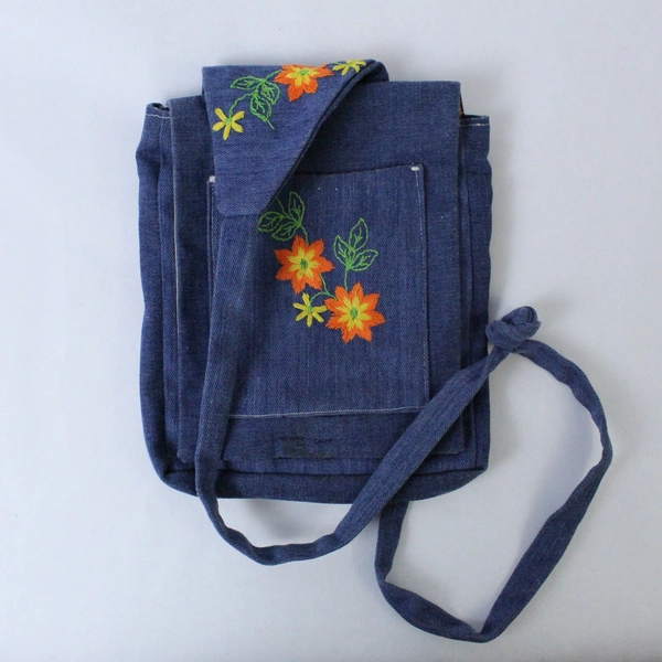 Vintage Unbranded Jean Denim Crossbody Handbag Purse Embroidered Flowers