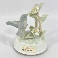 Otagiri Hummingbird Music Box Plays Love Is a Many Splendored Thing