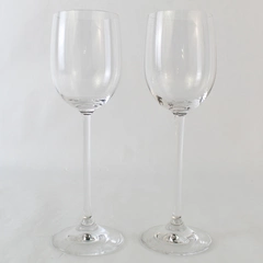 Set of 2 Tall Stemmed Clear Glass Wine Glasses Elegant Dining Drinkware