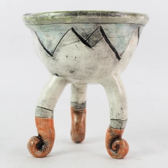 LG Gossett Hand-Painted Etched Pottery Pedestal Three Legged Bowl 5"