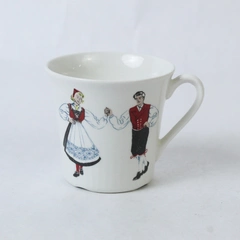 Figgjo Flint Norway Hardanger Folk Dancers Small Coffee Tea Cup Mug